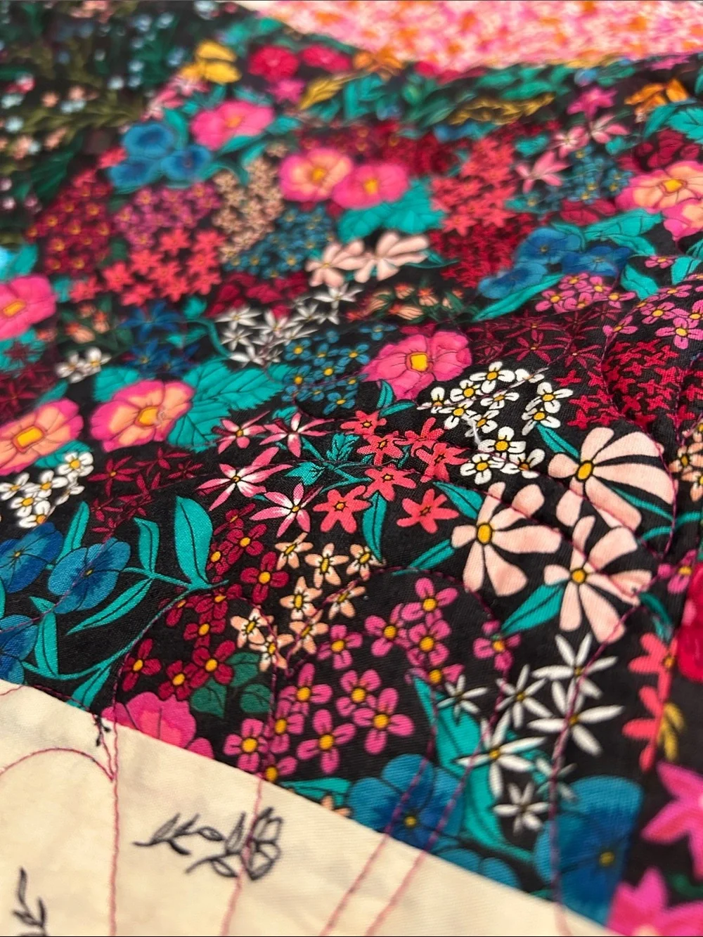 ONE OF A KIND-HANDCRAFTED Patchwork Floral Quilt - Multicolor